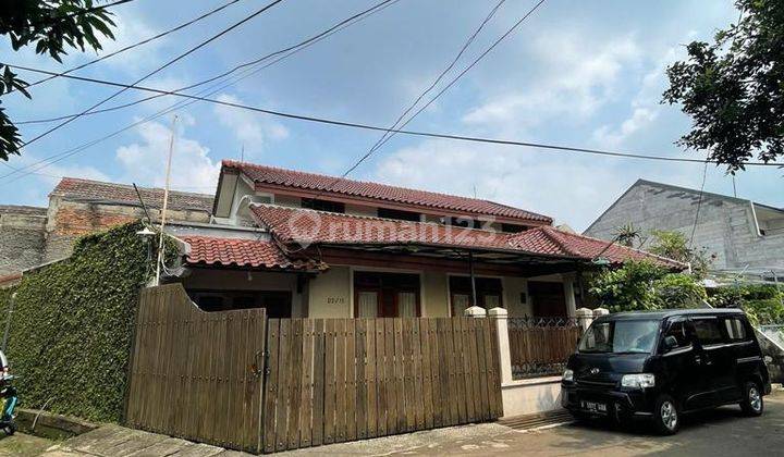 Rumah 2 Lantai Bagus, Siap Huni Ew 2