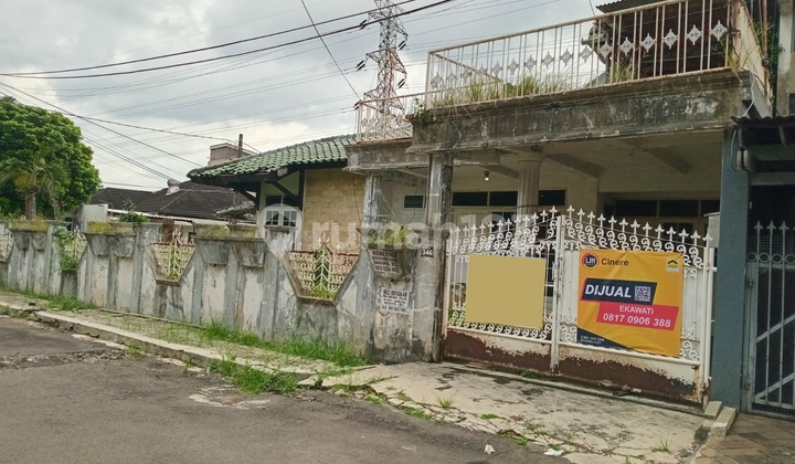 Rumah Hitung Tanah Lokasi Dalam Komplek Di Cinere, (ew)