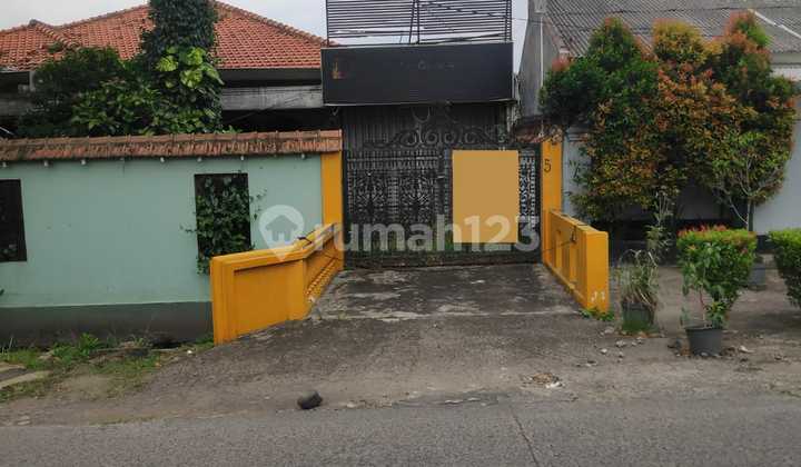 Tanah Bonus Rumah Tua Lokasi Di Pinggir Jalan Di Cinere (ew)
