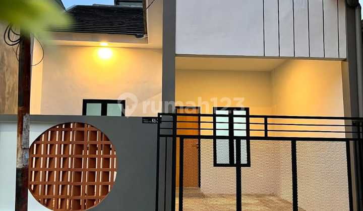 Sell Fast! Move-in Ready House Near Bekasi Station & Summarecon Sell Fast! Move-in Ready House Near Bekasi Station & Summarecon