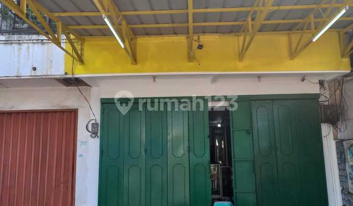 Ready-to-Use 3.5-Story Shophouse in Taman Harapan Baru, Bekasi Ready-to-Use 3.5-Story Shophouse in Taman Harapan Baru, Bekasi