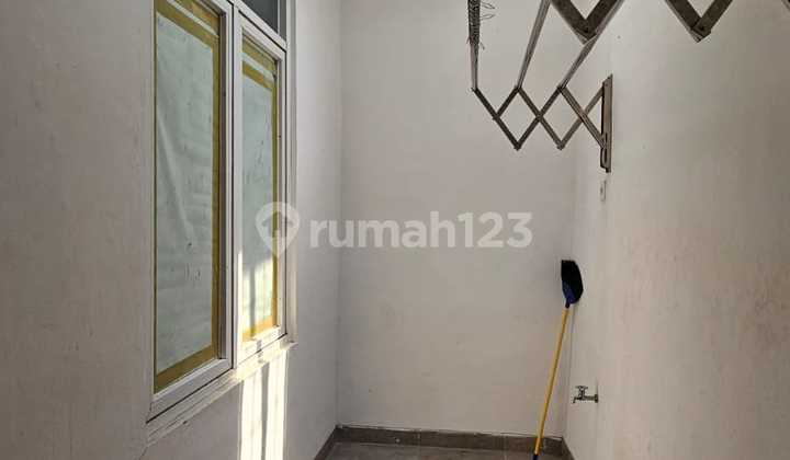 Rumah Asri & Nyaman di Mutiara Gading City, Cluster Royal London Bekasi – Semi Furnish & Bebas Banjir 2