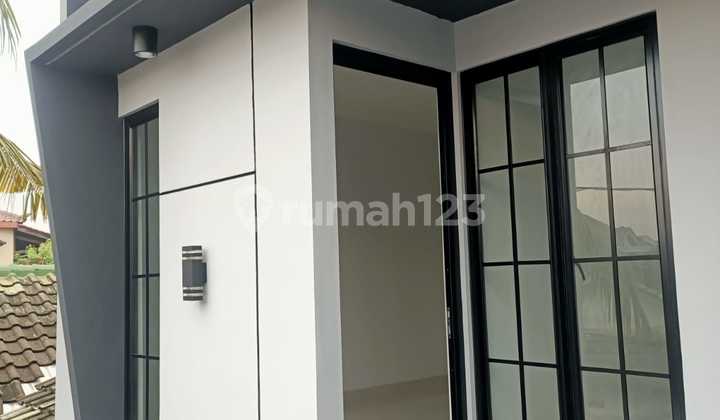 Rumah Baru Mewah di Bulevard Harapan Indah - Lokasi Super Strategis! 2