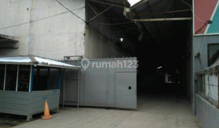 Dijual Cepat, Tanah Dan Bangunan di Jalan Yos Sudarso 1