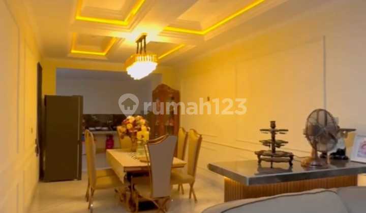 Rumah Cantik Posisi Hoek & Bebas Banjir di Tytyan Indah Bekasi 2