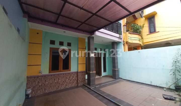 Rumah Strategis 2 Lantai di Taman Harapan Baru, Bekasi – Dekat Kota Harapan Indah 2