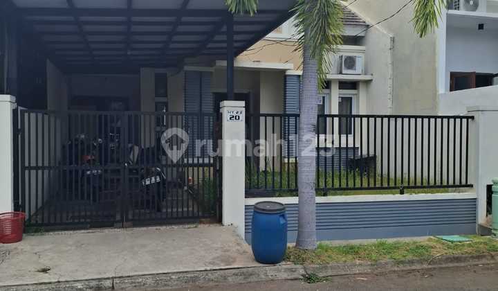 Rumah Rapih di Cluster Aralia Harapan Indah