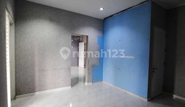 Cluster Harmoni: Rumah Hoek Luas dengan Balkon & Teras 2