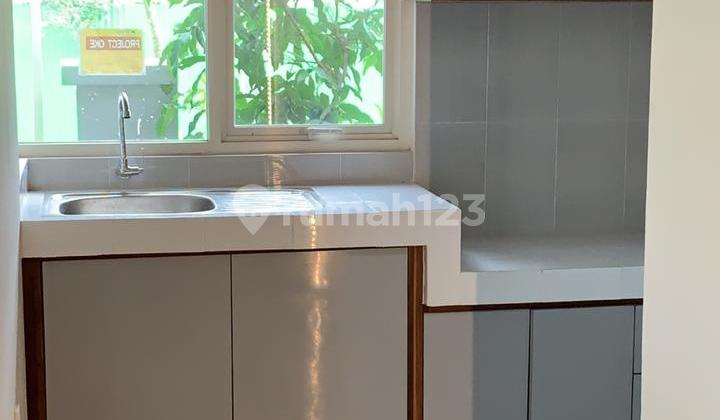 Rumah di Lavesh, Harapan Indah Bekasi 2