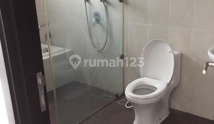 House for Rent in Palm Spring East Jakarta – Safe Location & Easy Access 2