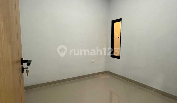 Jual Cepat! Rumah Siap Huni Dekat Stasiun Bekasi & Summarecon