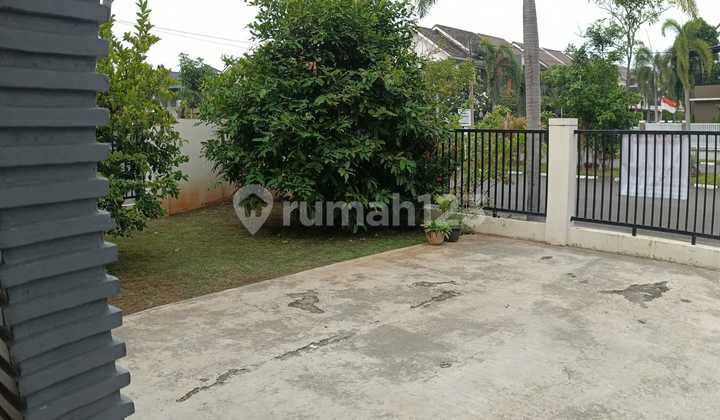 Dijual Rumah Hoek Strategis di Aralia Harapan Indah 2, Bekasi 2