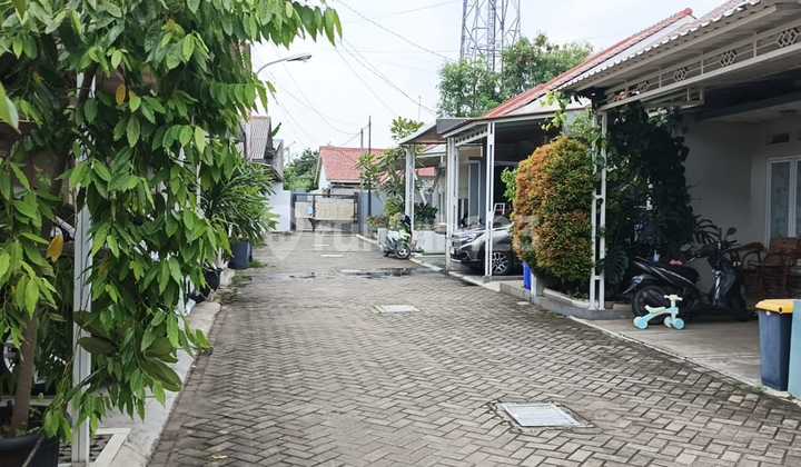 Rumah Cantik Bekasi Barat, Jaka Sampurna, Garasi 1 Mobil & Mezzanine Balkon 2