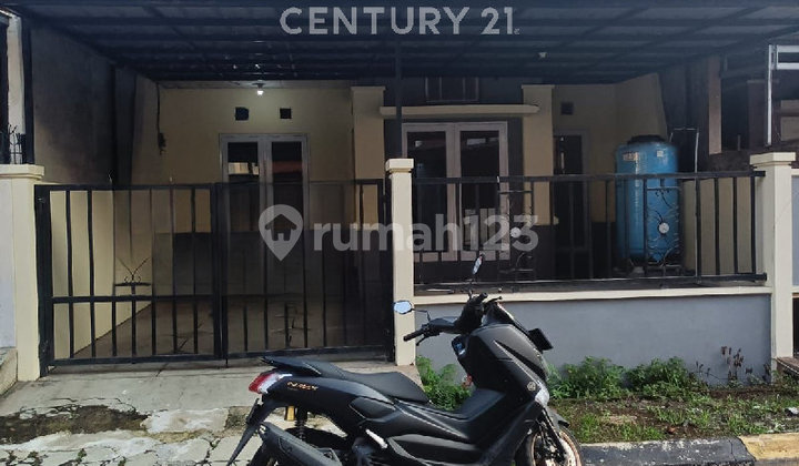 Ready-to-Occupy House in Taman Sari Cluster, Kita Harapan Indah, Bekasi