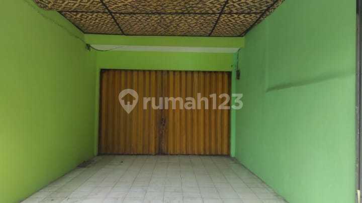 For Rent: Cheap & Strategic Shop House in Harapan Indah 1