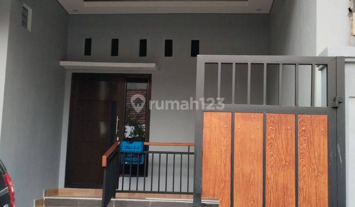 Disewa Rumah Minimalis Modern Baru Bangun di Boulevard Hijau, Bekasi. 1