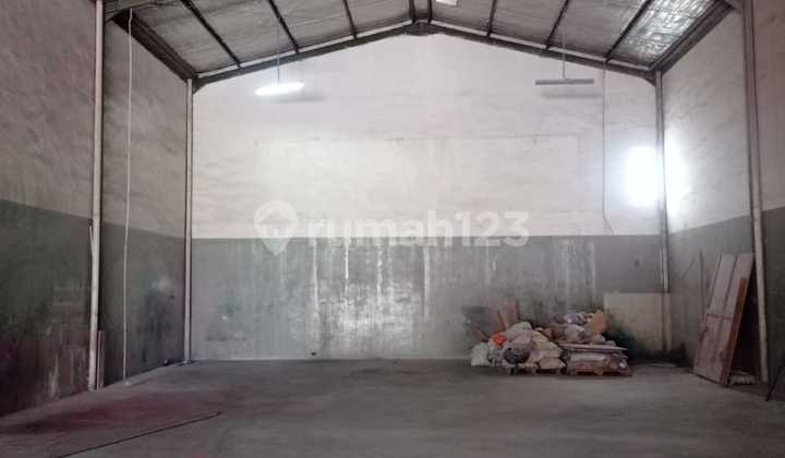 Strategic Warehouse in Bizzpark Cakung, East Jakarta