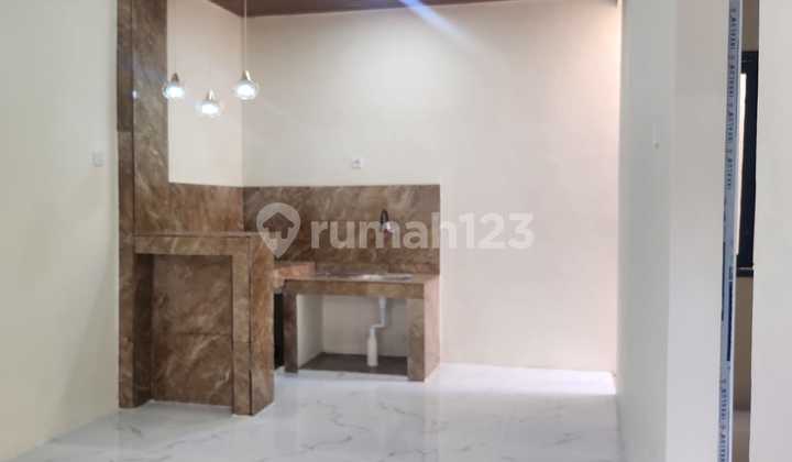 Rumah Full Renovasi Siap Huni di Taman Harapan Baru, Bekasi 2