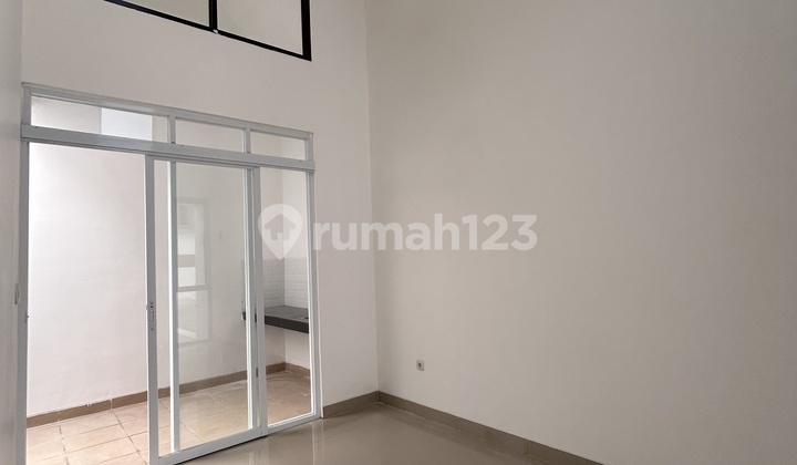 Rumah Sewa + Ac 2 Kt Fasilitas Kolam Renang di Cluster Safira Aryana 5 Mnt Gading Serpong 2