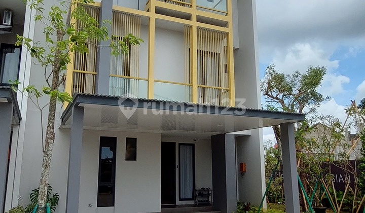 Rumah Mewah EONNA 3 Lantai di BSD 2