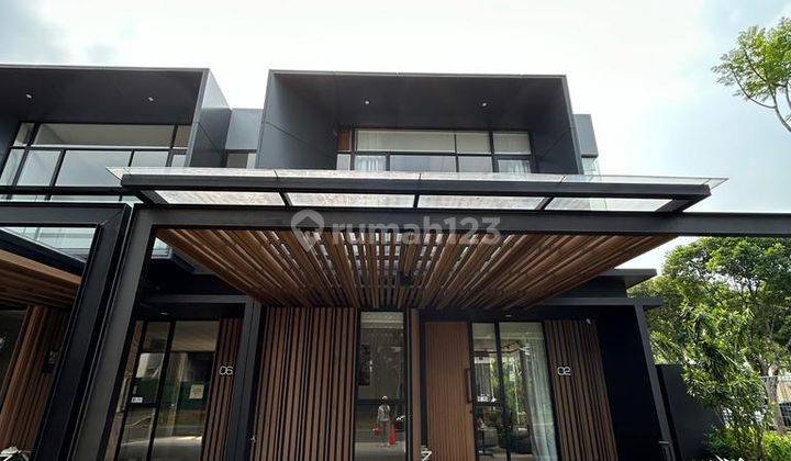 Rumah Mewah Lokasi Premium Dekat UPH LIPPO CENTRAL 2