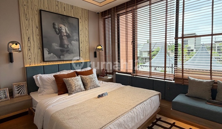 Rumah 3 Lantai Serpong bisa KPR