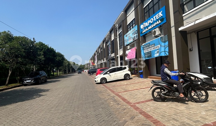 Affordable Crystal Shop Rental with Big Profit on Main Road Affordable Crystal Shop Rental with Big Profit on Main Road