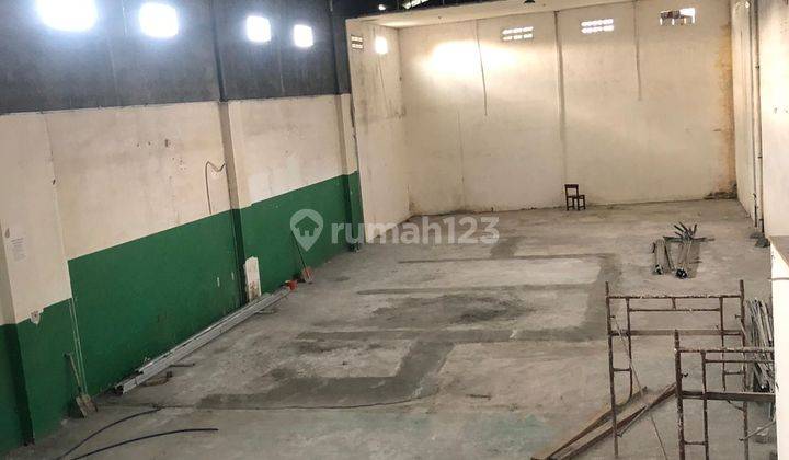Disewakan Gudang + Kantor siap pakai di Menganti  2