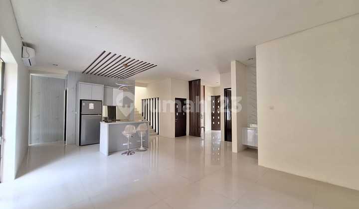 Jual Cepat, Rumah Royal Residence Wiyung Bagus, Shm