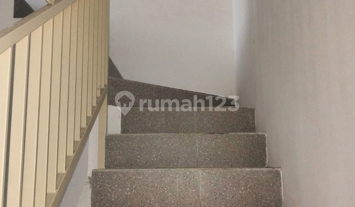 For Sale, Shop House on Banyuurip Main Road, Near Simo Pasar Kembang 2