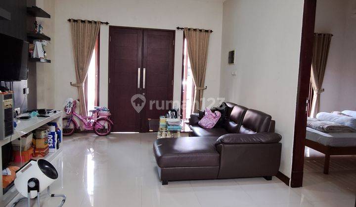 Rumah di Citraland Surabaya Barat dekat Gwalk SHM 2