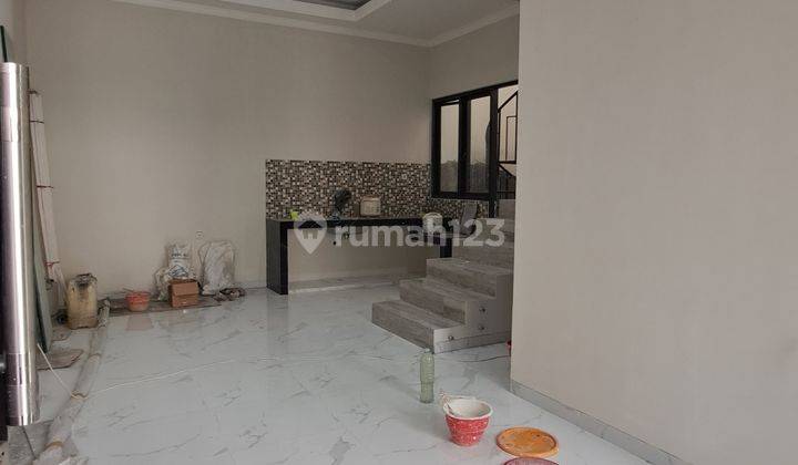 Rumah Cantik Baru gress  di Surabaya Timur Murah 2