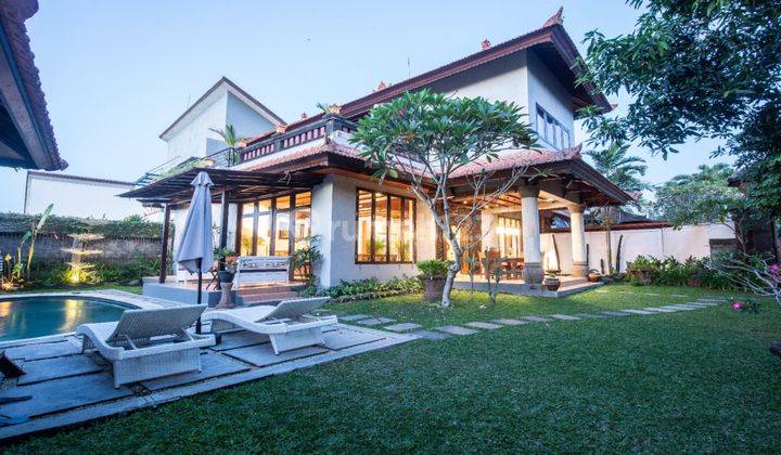 Disewakan Villa Cantik Desain Tradisional Modern Bali Di Umalas 1