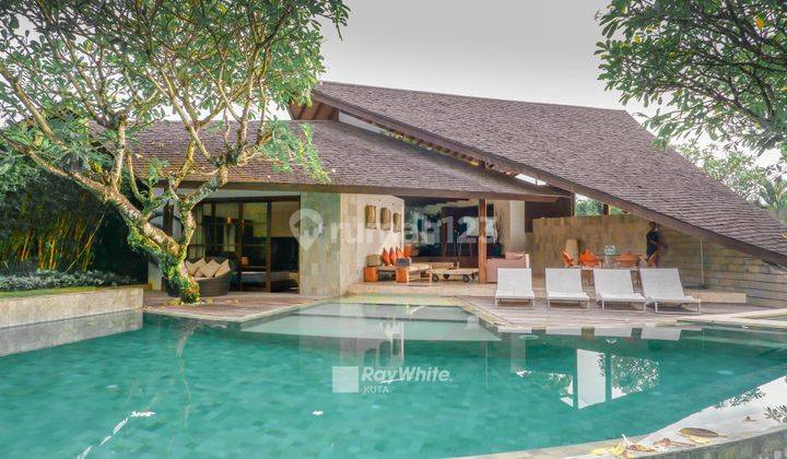 Dijual Hak Sewa 35 Tahun Luxurious Villa di Petitenget, Seminyak 5