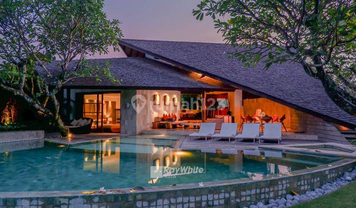 Dijual Hak Sewa 35 Tahun Luxurious Villa di Petitenget, Seminyak 11