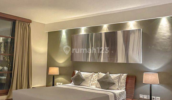 Dijual Hak Sewa 35 Tahun Luxurious Villa di Petitenget, Seminyak 16