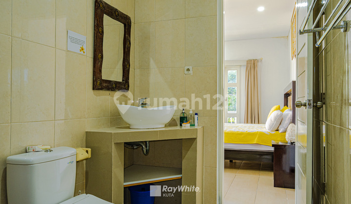 Disewakan Villa 3 Kamar Akses Jalan Kaki Ke Pantai Double Six  4
