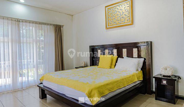 Disewakan Villa 3 Kamar Akses Jalan Kaki Ke Pantai Double Six  8
