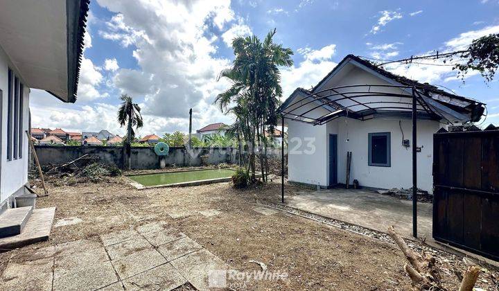 Dijual Tanah 3,5 Are Bonus Bangunan Villa di Batubulan, Gianyar