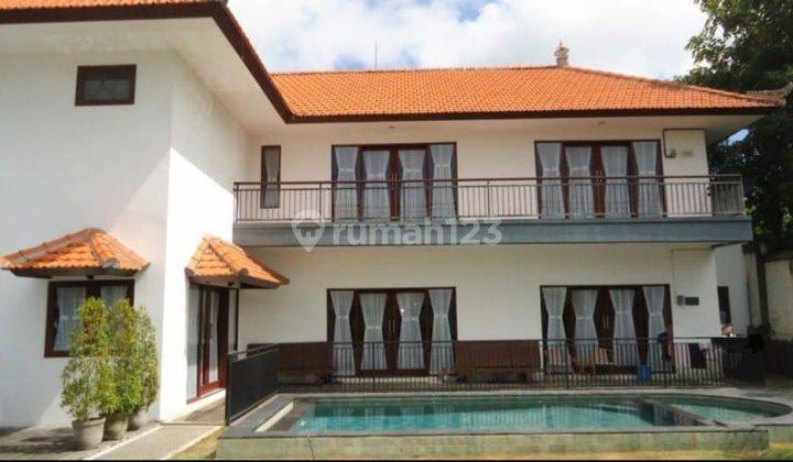 For sale, 2-storey minimalist villa suitable for families in Jimbaran 1