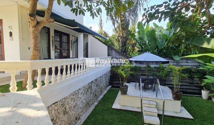 Dijual Villa Style Bali Kontemporer View Sawah di Canggu 2