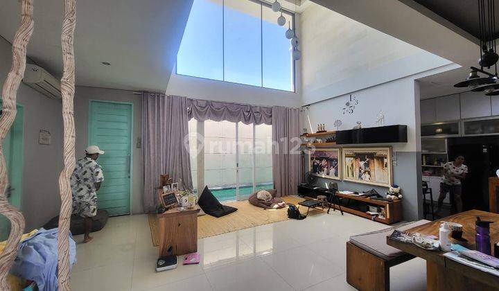 Dijual Cepat Rumah Dan Studio 2 Lantai di Suwung, Denpasar 1