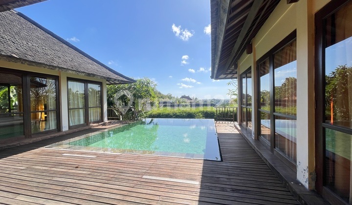 For Sale Furnished Villa with Spacious Garden in Benoa Residential Area For Sale Furnished Villa with Spacious Garden in Benoa Residential Area