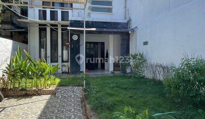 Dijual Rumah 3 Lantai Unfurnished di Sanur Kauh, Denpasar 1