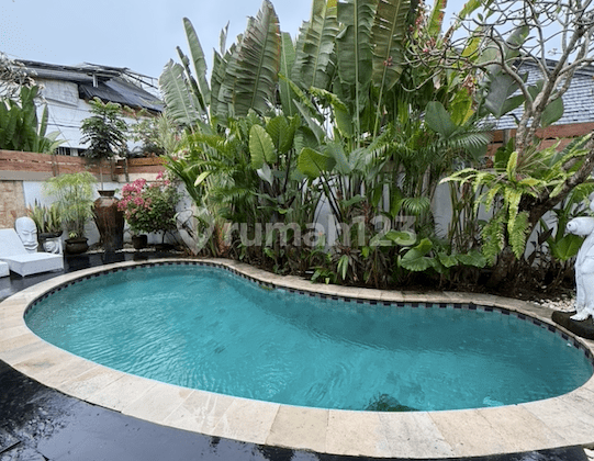 Disewakan Villa Cantik 3BR di Canggu Sangat Dekat ke Pantai Disewakan Villa Cantik 3BR di Canggu Sangat Dekat ke Pantai