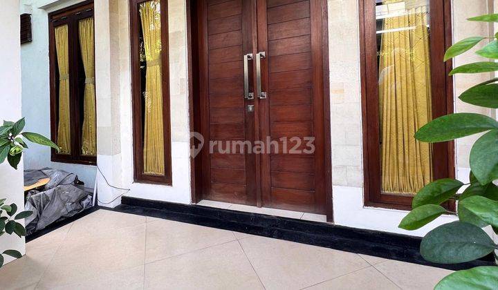 Dijual Rumah Furnished Terawat Diperumahan Taman Griya, Badung 2