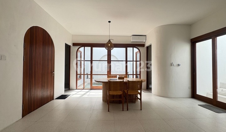 Dijual Hak Sewa Villa 2BR Villa di Sanur, Denpasar