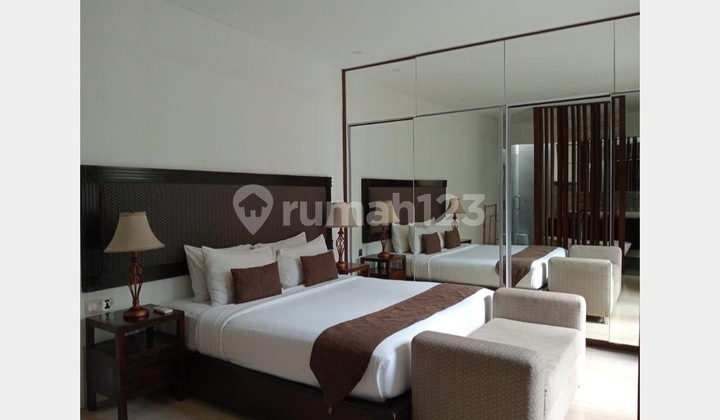 Dijual Hak Sewa 5 Villa Furnished Dengan Private Pool di Seminyak