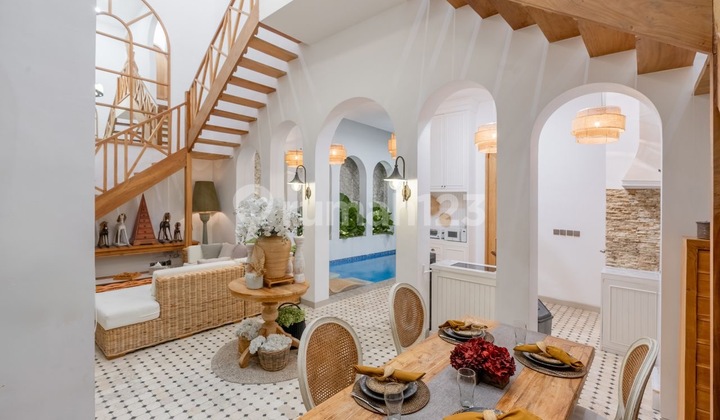 Dijual Hak Sewa Villa Cantik Siap Huni di Berawa, Canggu