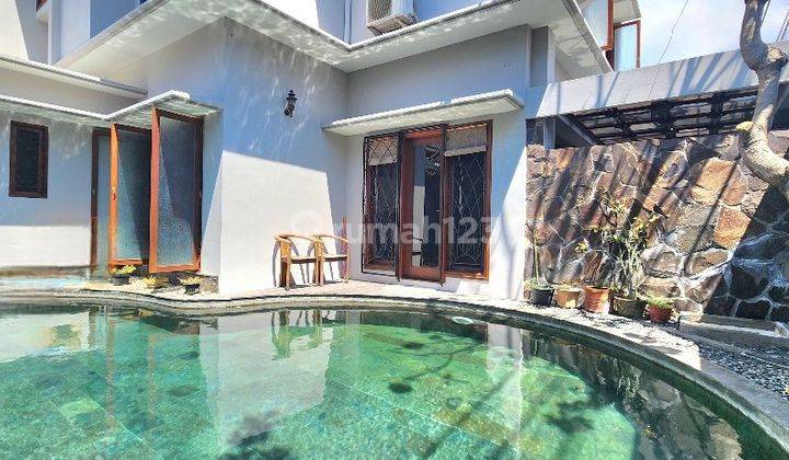 Quick Sale Well Maintained 4 Bedroom Villa With Rooftop in Central Renon 1